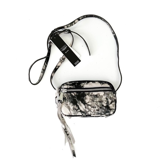 Aimee Kestenberg Handbags - NWT Aimee Kestenberg Brighton Zip Crossbody Bag Black Vanilla Tie Dye Purse